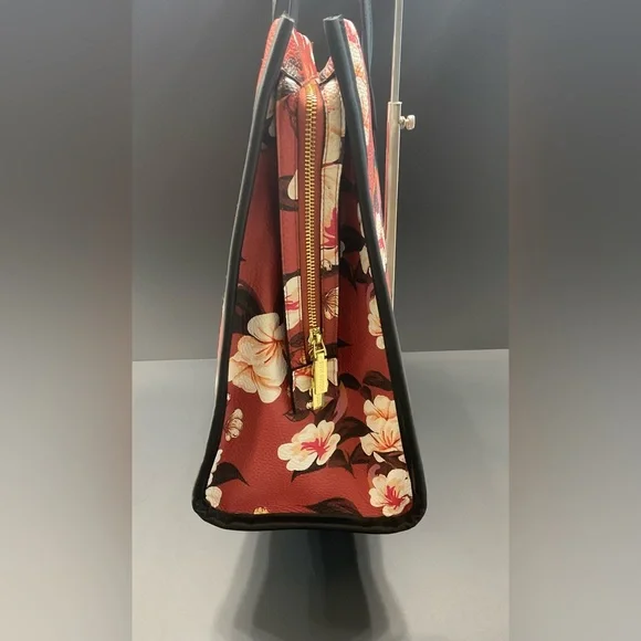 EUC 3 pcs. Steve Madden Red Floral Tote With Matching Crossbody and Zipper Bag - Picture 6 of 15